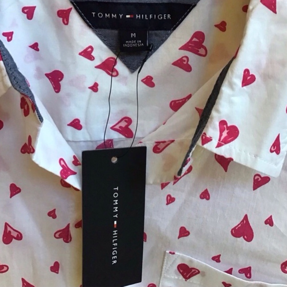 Tommy Hilfiger Flutter Hearts Button Down Blouse (NWT) (Size: Medium) - Picture 7 of 9